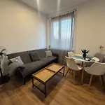 Apartmentsbymatyrafa-ix Lägenhet